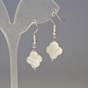 Pendientes de nácar en forma de trébol de cuatro hojas, diámetro 13x13 mm, longitud 3,3 cm