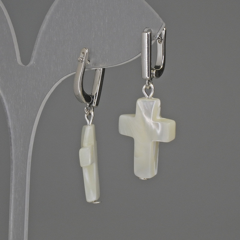 Pendientes de nácar en forma de cruz 20×16 mm, longitud 38 mm