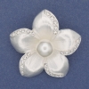 Broche-colgante Flor, color perlado, perla blanca, strass, metal plateado, 47 mm+