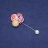 Broche-alfiler de tela «Boutonnière» 92×35 mm