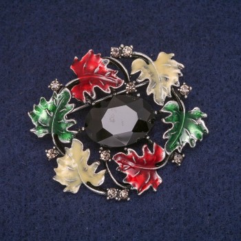 Broche 'Hojas' esmaltadas con cristal, metal gris 39×43 mm