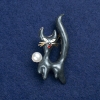 ¡Liquidación! Broche Gatito de metal dorado, esmalte y abalorio 50×26 mm +