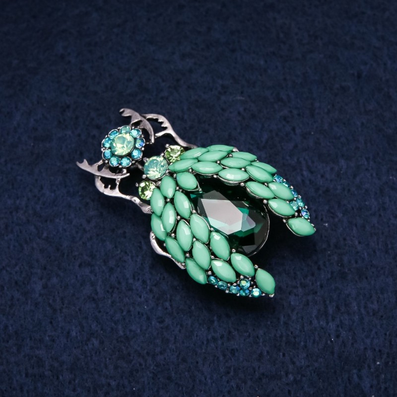 Broche Escarabajo con strass verde 28×48 mm